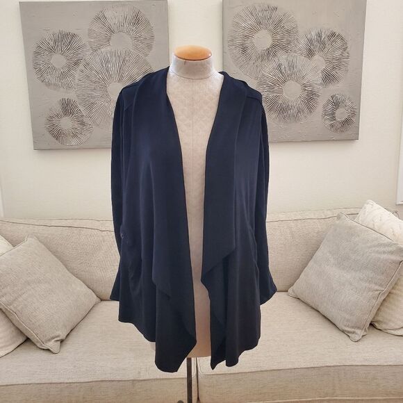 BLANKNYC | Cloud Nine Drape Jacket - size Small in Black. - Picture 4 of 14